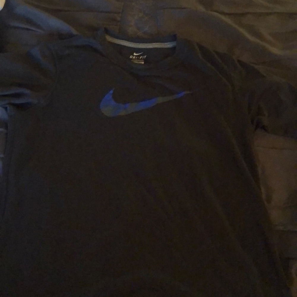 Youth Large T-shirt dry fit